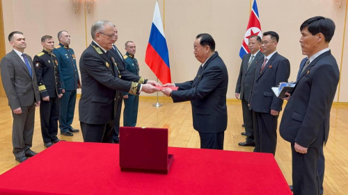 Путин наградил Ким Чен Ына медалью "80 лет Победы"